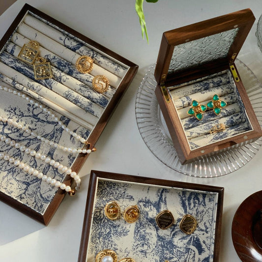 Blue Toile de Jouy Print Gift- A Rustic Style