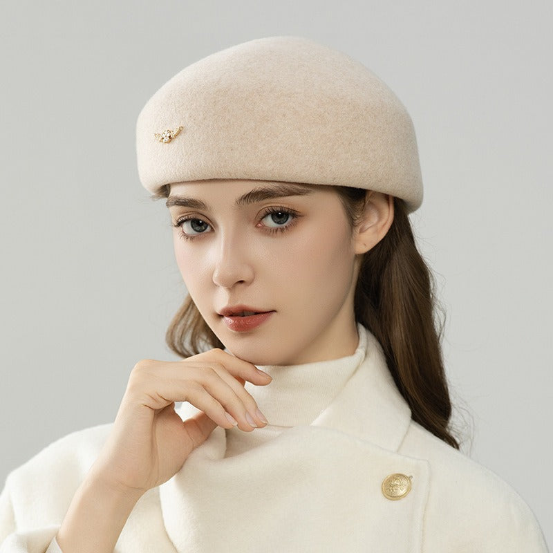 Elegant Winter Wool Beret with Rhinestone Accent-Grainvity
