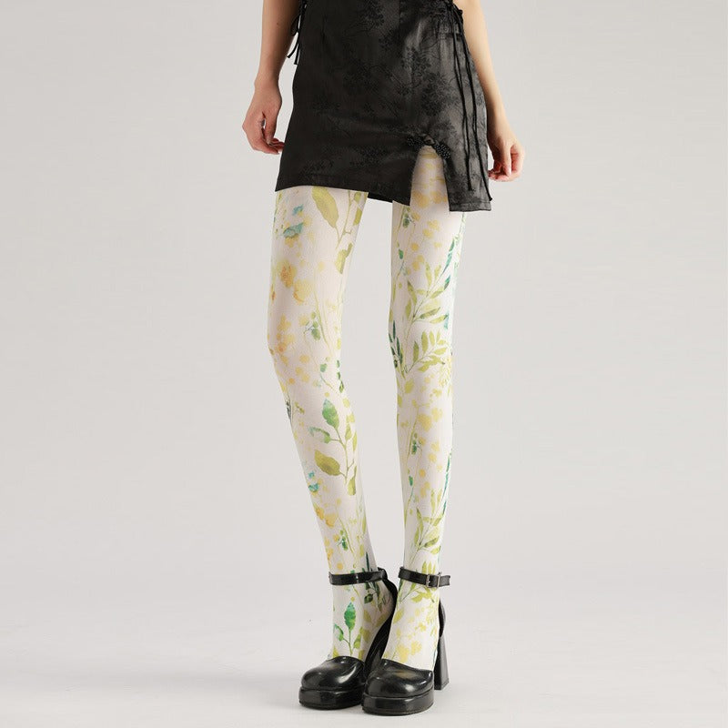 Leaf Country Style Tights with high elasticity and compression,shaping fit and ideal for weddings, parties, ethnic outfits, and street fashion