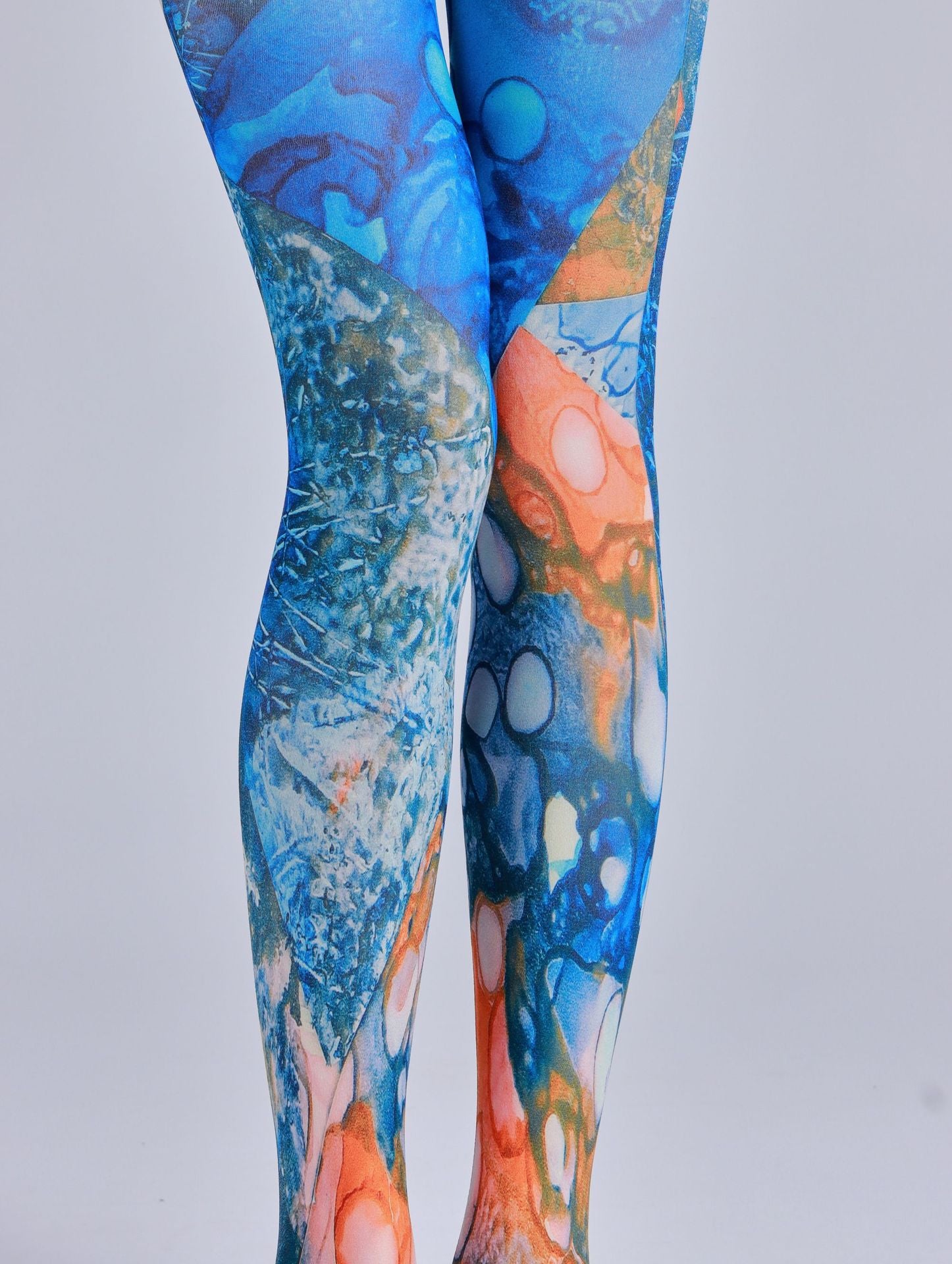 Ocean Patterned Women Tights with high elasticity and compression,shaping fit and ideal for weddings, parties, ethnic outfits, and street fashion