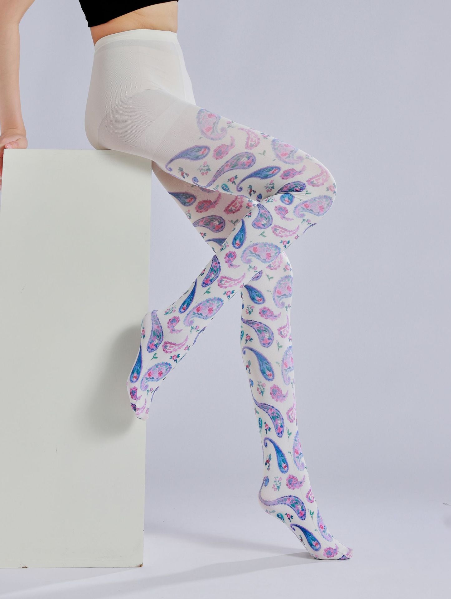 Colored Paisley Printed Tights-Grainvity