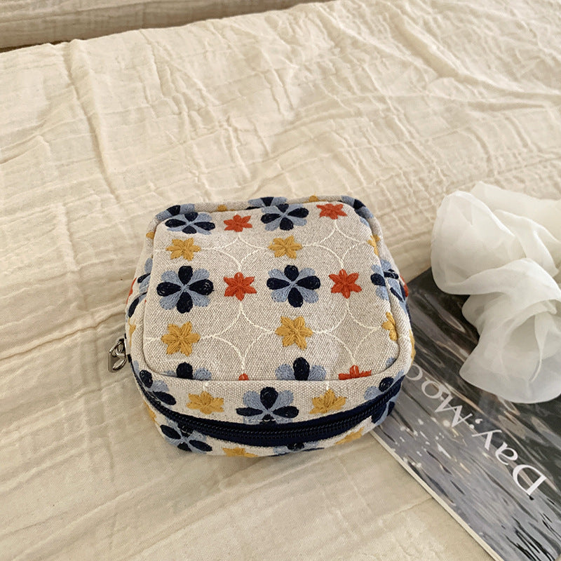 Embroidered coin purse