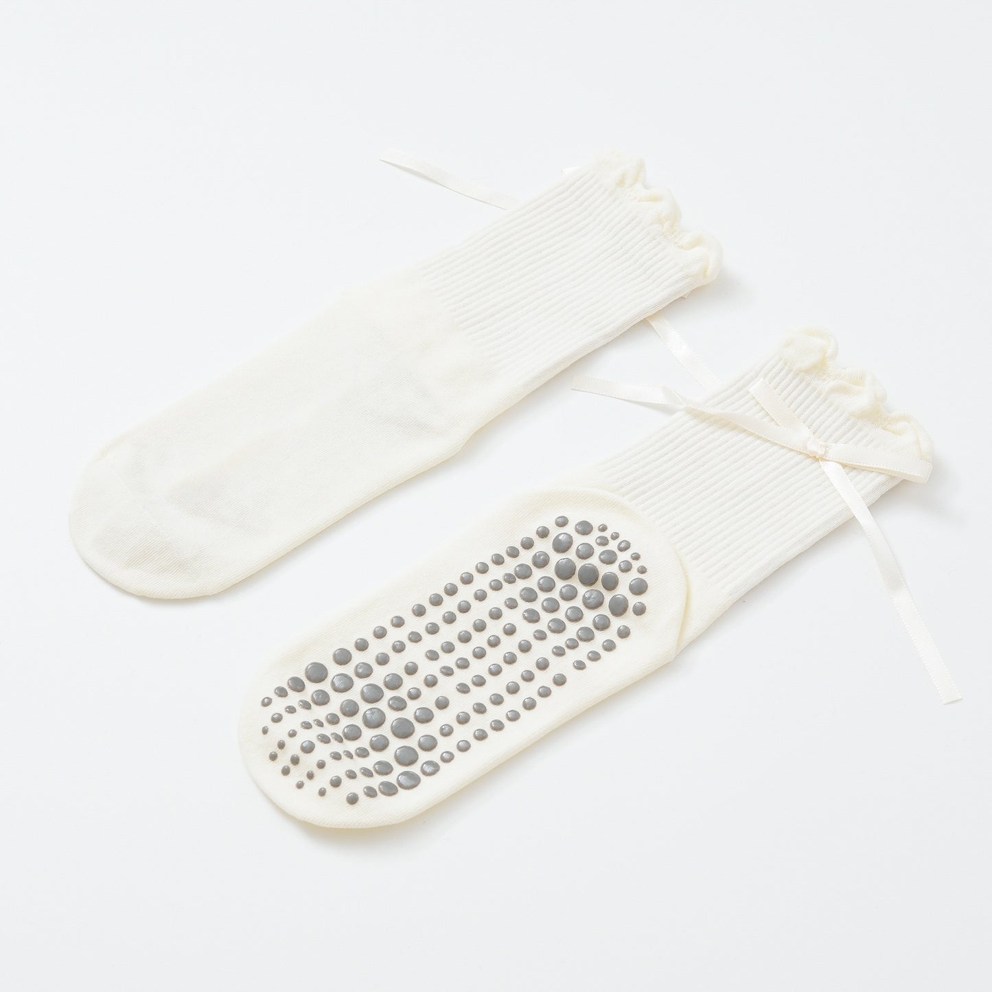 Ruffle Tied Non-Slip Socks-Grainvity